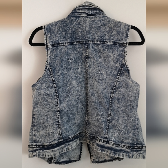 Distressed Denim Vest - Picture 3 of 9